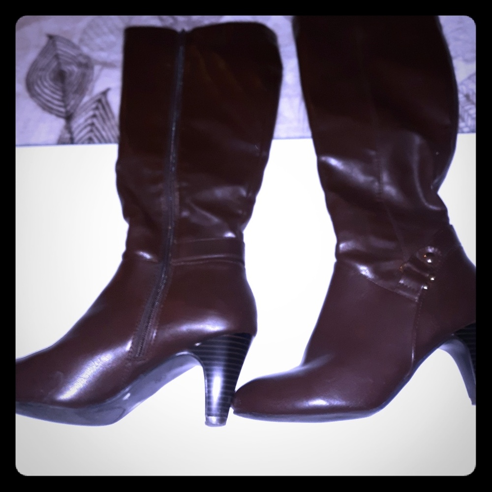 Brown 7.5 Boots